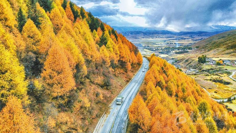 川藏公路，創(chuàng  )造奇跡之路