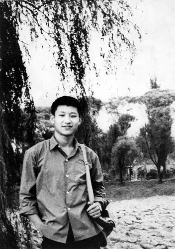 這是1972年，插隊回京探親時(shí)的習近平。